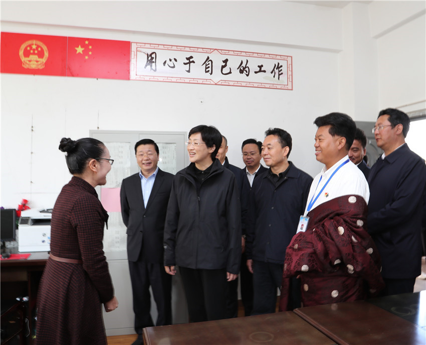 施小琳.jpg 施小琳.jpg