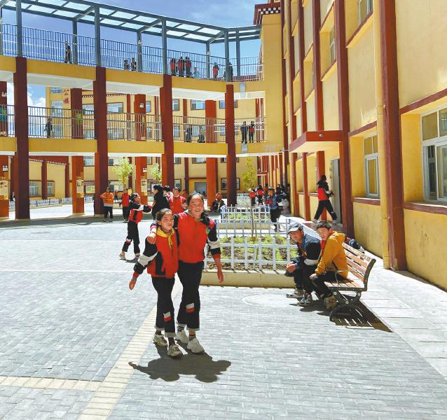 甘孜縣邊遠(yuǎn).jpg 甘孜縣邊遠(yuǎn).jpg