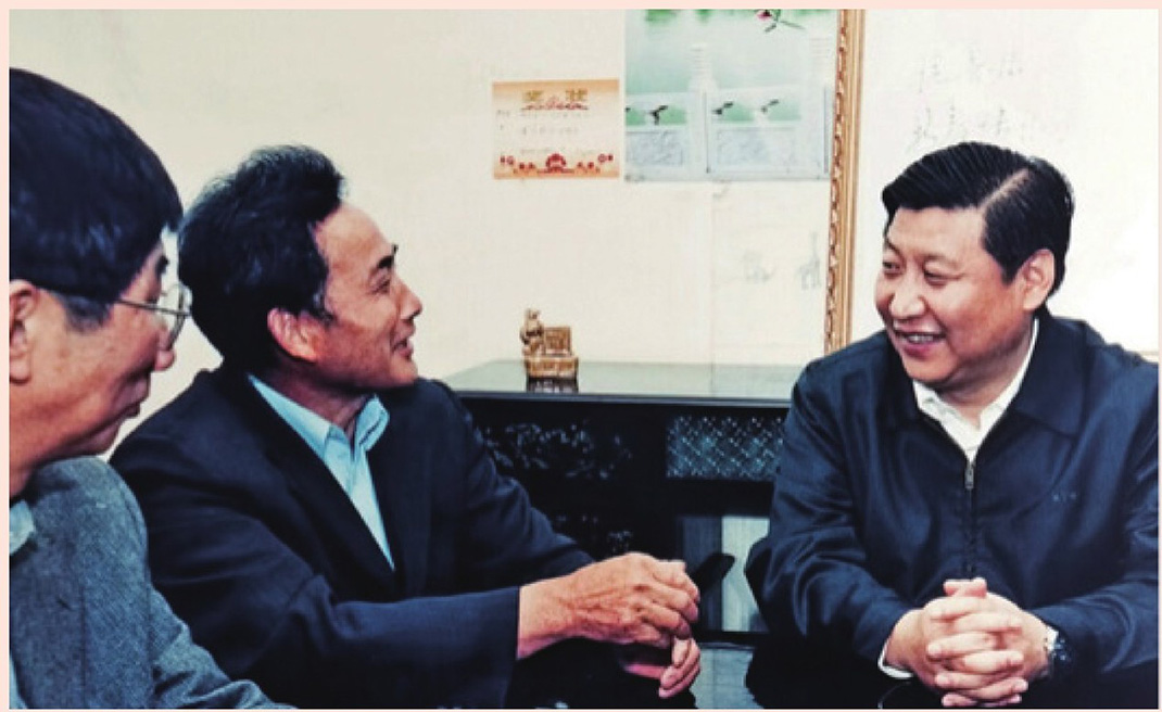 2003年4月24日，時任浙江省委書記習(xí)近平在浙江下姜村調(diào)研。